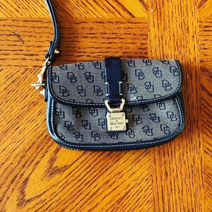 Dooney&Bourke Large Wristlet